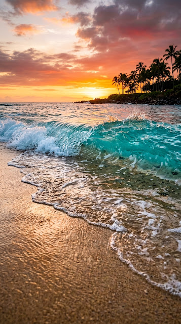 Close-up of Clear Turquoise Ocean Waves on Sand at Sunset - Free mobile Wallpaper