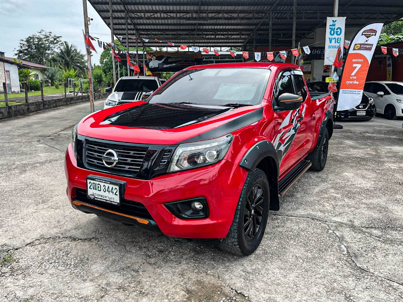 NISSAN NAVARA