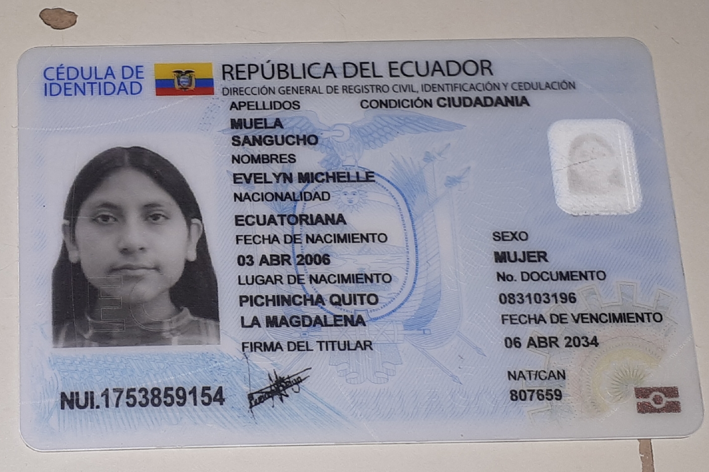 Evelyn Michelle Muela Sangucho