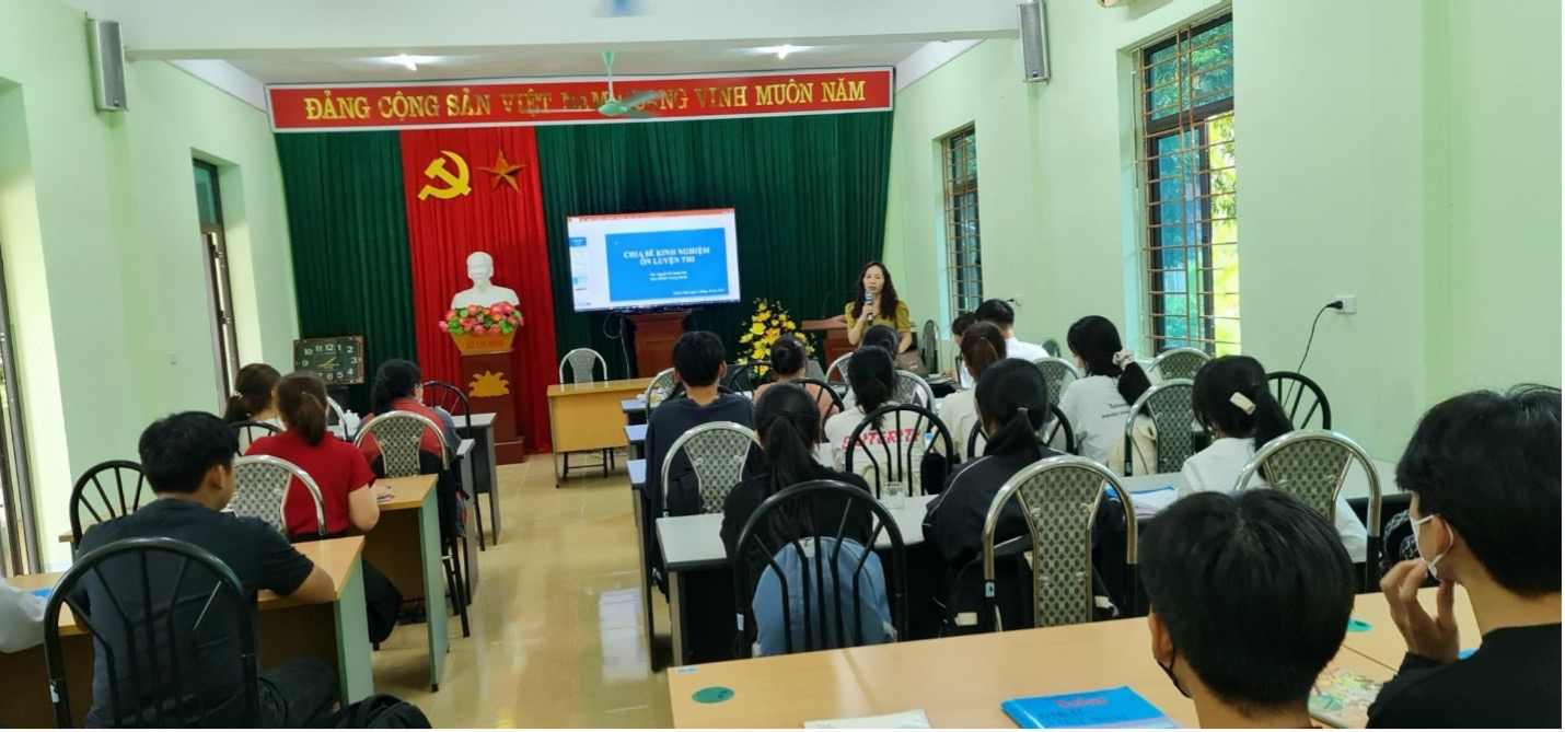 Bộ môn Địa lý, Khoa Khoa học Xã hội kết nối và phục vụ cộng đồng tại Trường THPT Quỳnh Nhai