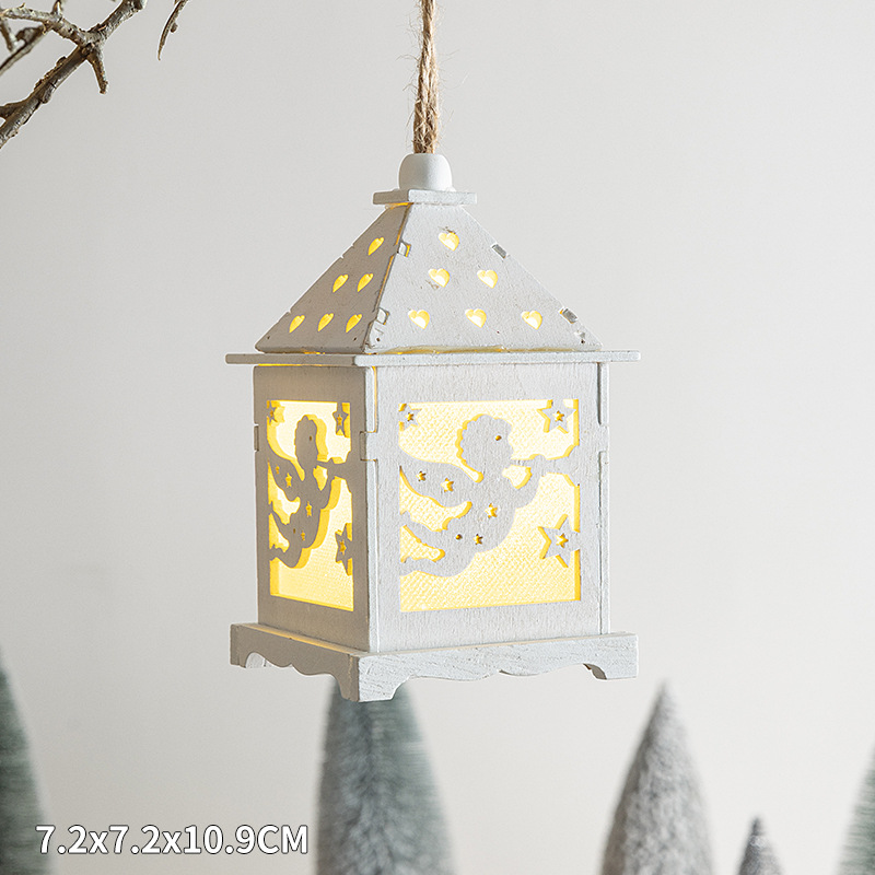 Weihnachtliche Holzhaus-Deko-Sets mit LED
