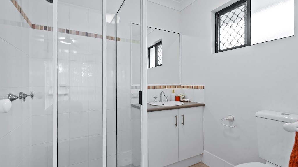 11 Derrick Street, Redlynch - Thumbnail 8