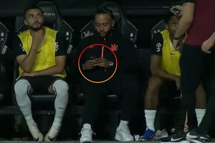 Depay nguy cơ bị cấm thi đấu 6 trận - Tạp chí Tri thức