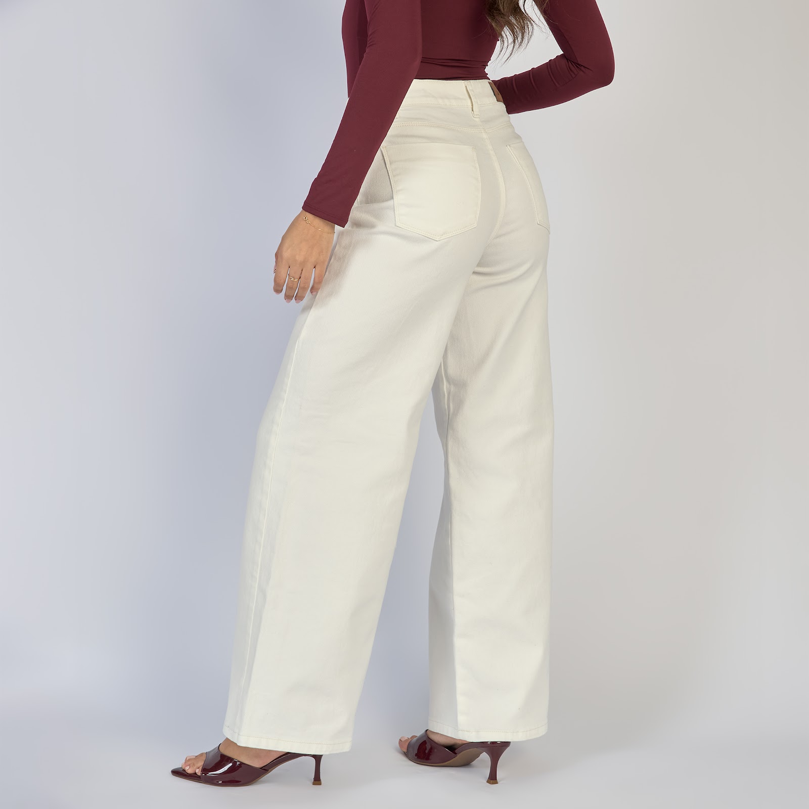 Jean dama wide leg tiro alto licrado, color Ivory - Vista 5