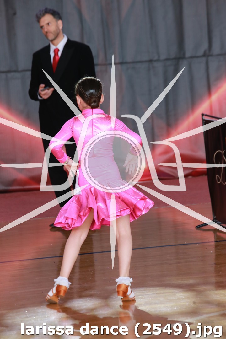 larissa dance (2549).jpg