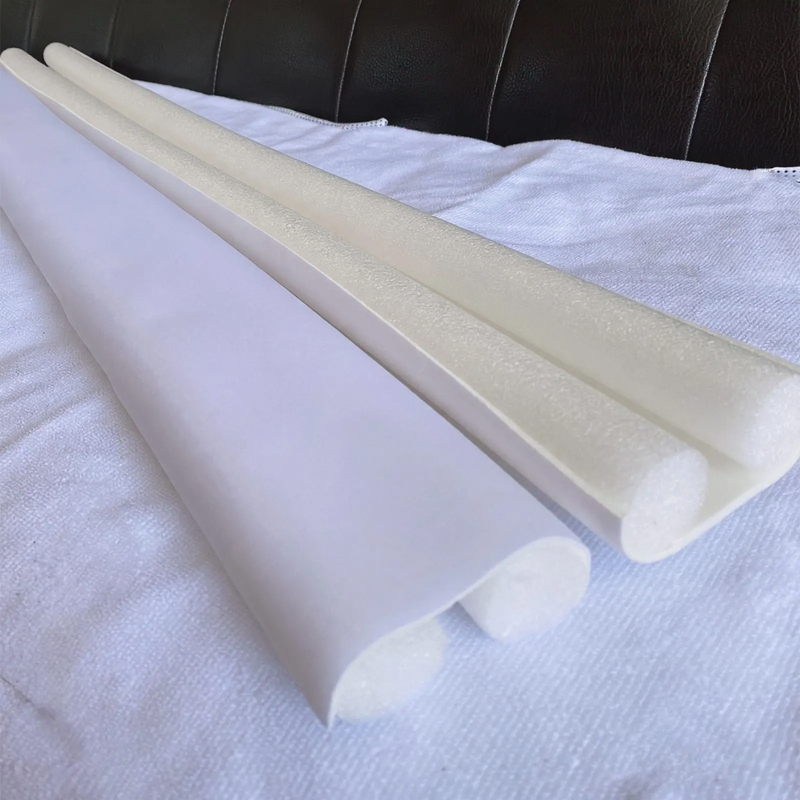 Door bottom seal for sound insulation