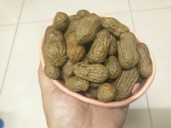 Vớt đậu phộng ra để hơi nguội là có thể dùng. Đậu phộng luộc thảo mộc đường phèn hứa hẹn sẽ mang đến cho bạn và gia đình một món ăn vặt béo bùi, vị mặn ngọt thơm phức cực hấp dẫn.