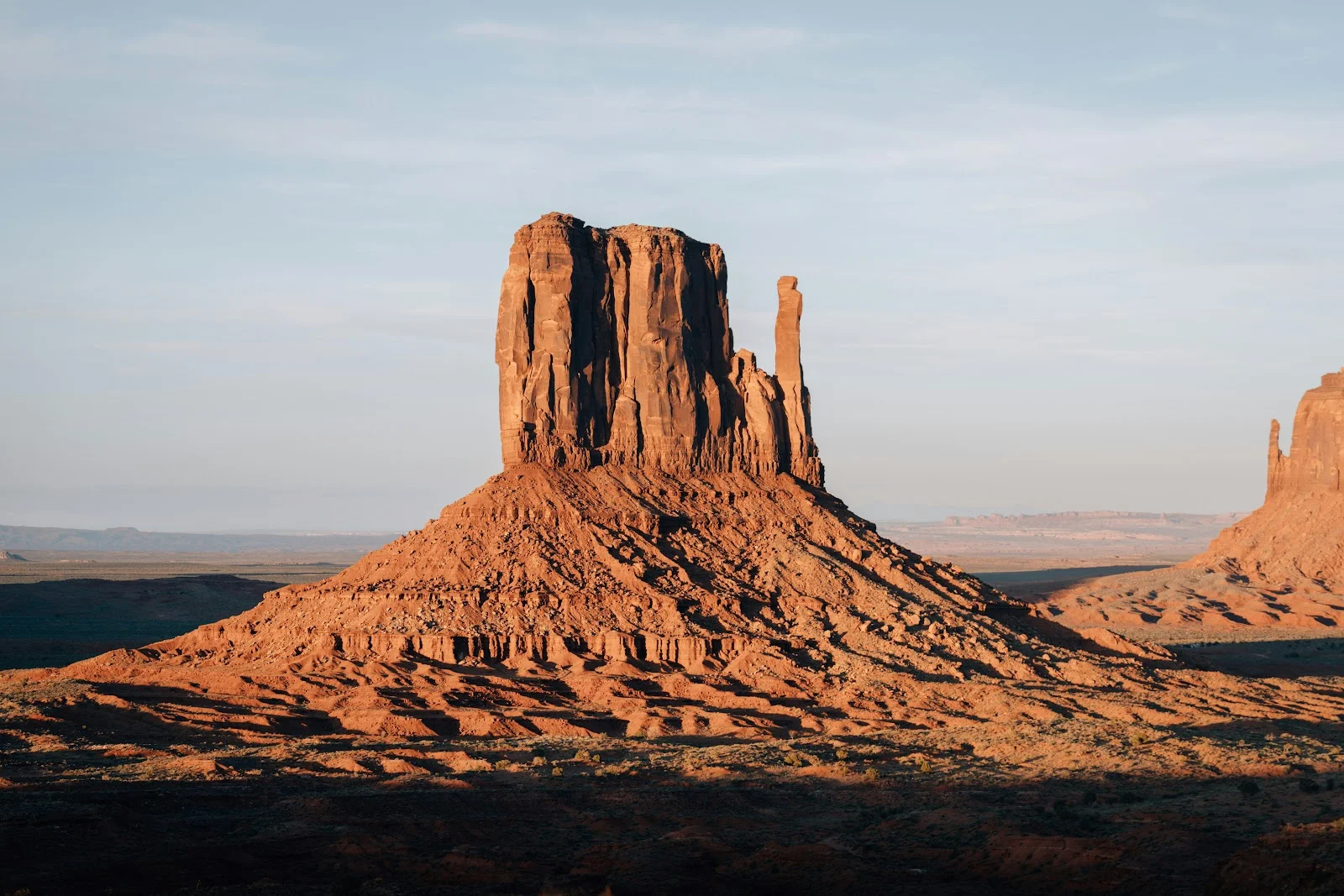 West Mitten Butte in Monument Valley - Landscape Photography 8K Wallpaper (9078x6052)
