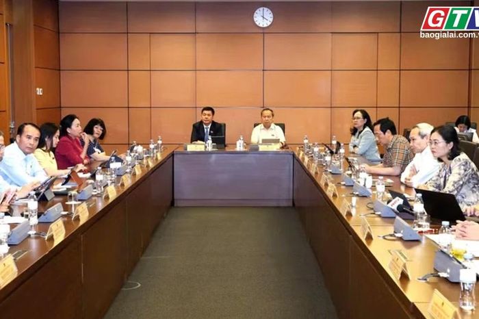 Điểm tin trưa: Đại biểu Quốc hội tỉnh Gia Lai góp ý nhiều nội dung quan trọng tại phiên thảo luận luật - Báo Gia Lai