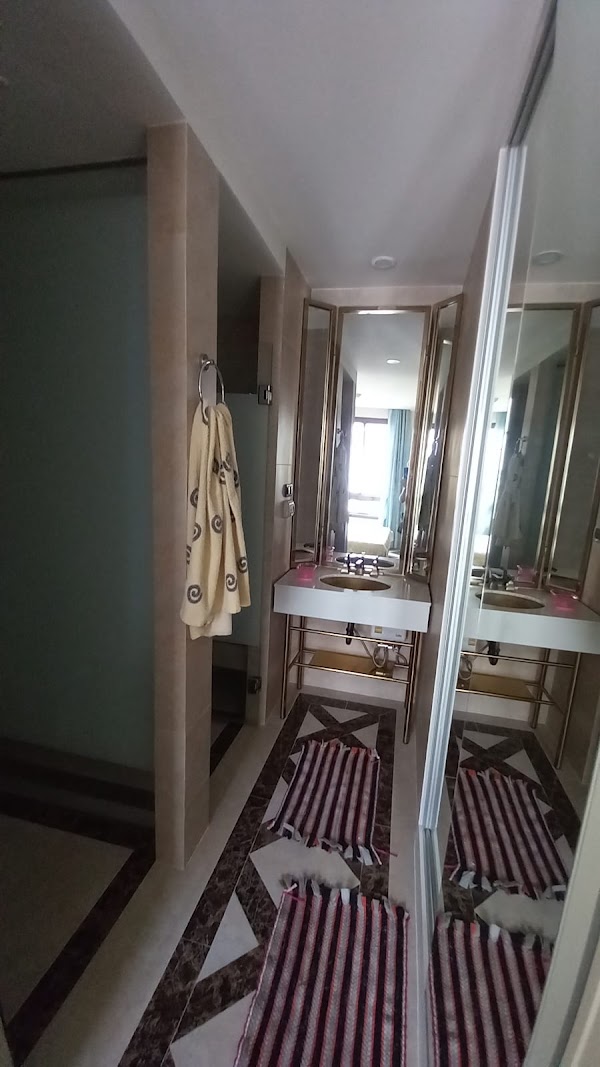 Espana Condo