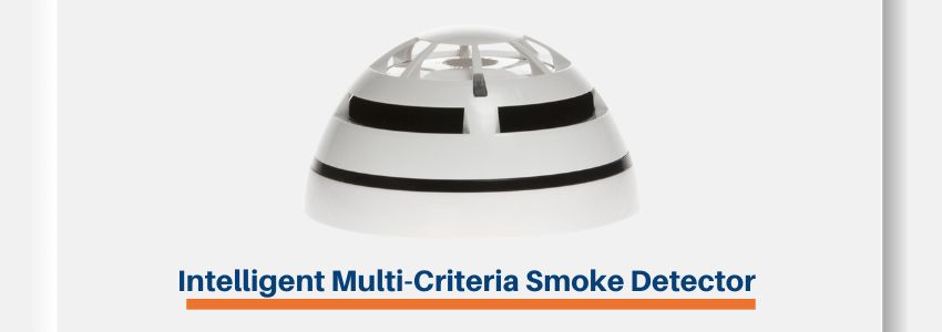 Intelligent multi criteria smoke detector