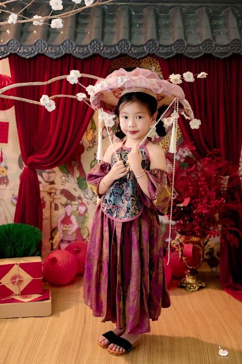 MINH CHÂU TRẨY TẾT