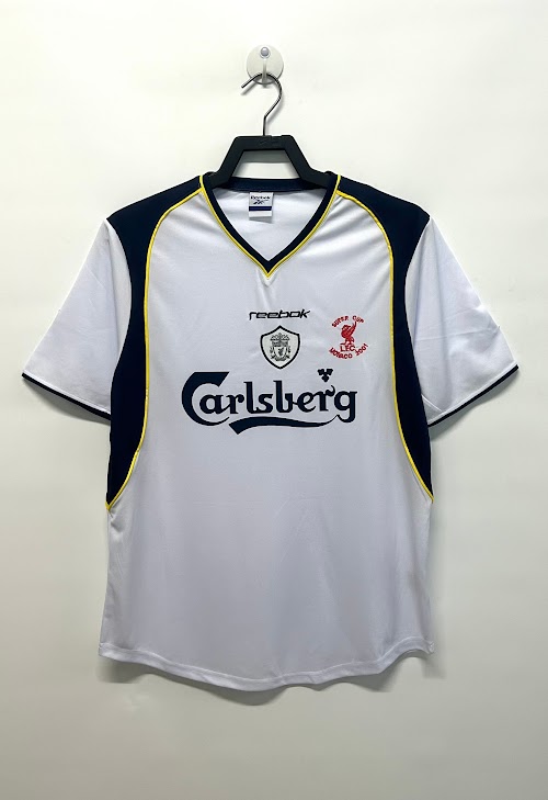 Equipación de visitante del Liverpool 2001-02.jpg