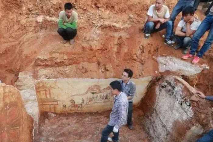 Trong ngôi mộ cổ, hai người nằm ngủ trong vòng tay nhau - Báo Tri thức &amp; Cuộc sống