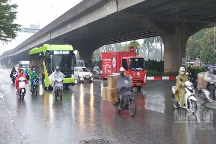[Video] Miền Bắc tiếp tục mưa dông, nhiệt độ không vượt quá 30 độ C - Báo Nhân Dân