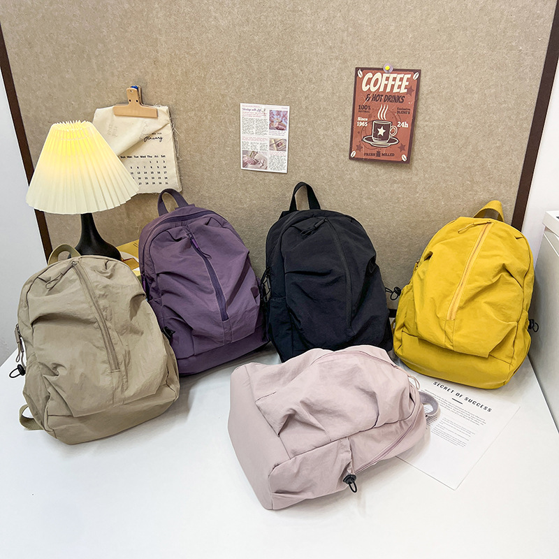 Lightweight polyester backpack, waterproof