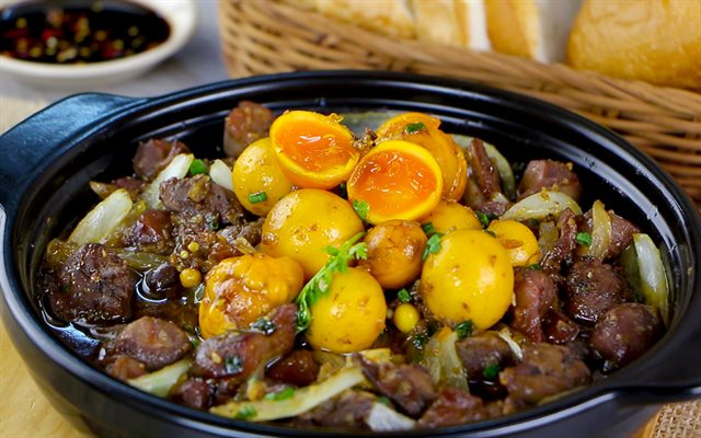 Lòng Gà Trứng Non Cháy Tỏi