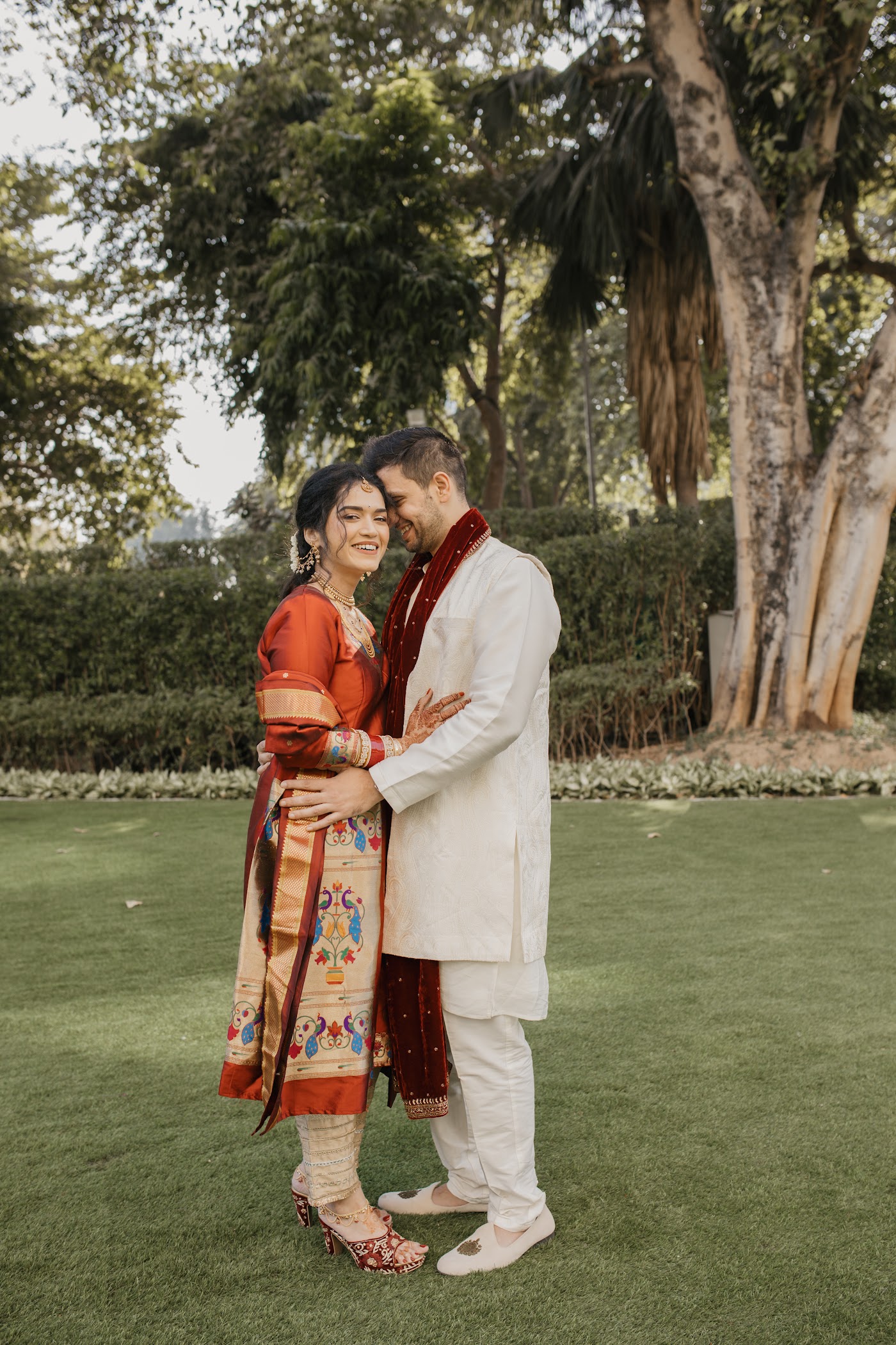 Weddings · 44 10
