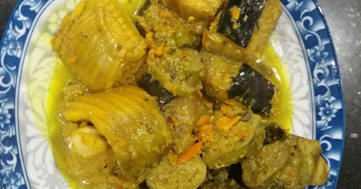 Cá đuối om chuối