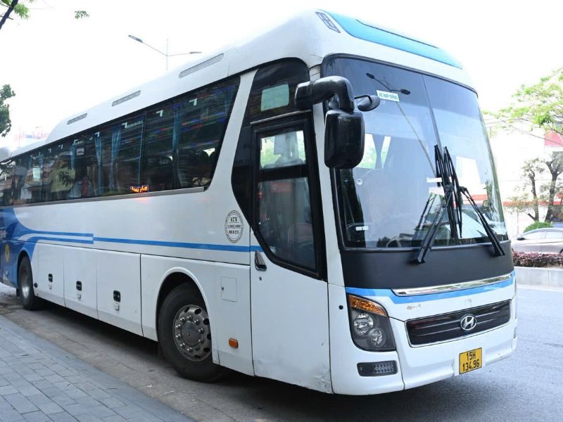 Xe ninh binh cat ba khong gian tong quan ben ngoai