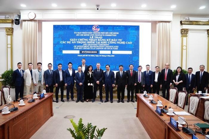 Thông tin nổi bật tại TPHCM ngày 25-4: Dự án giao thông 10.000 tỉ; Xử phạt 2 người đốt rác - Báo Người Lao Động
