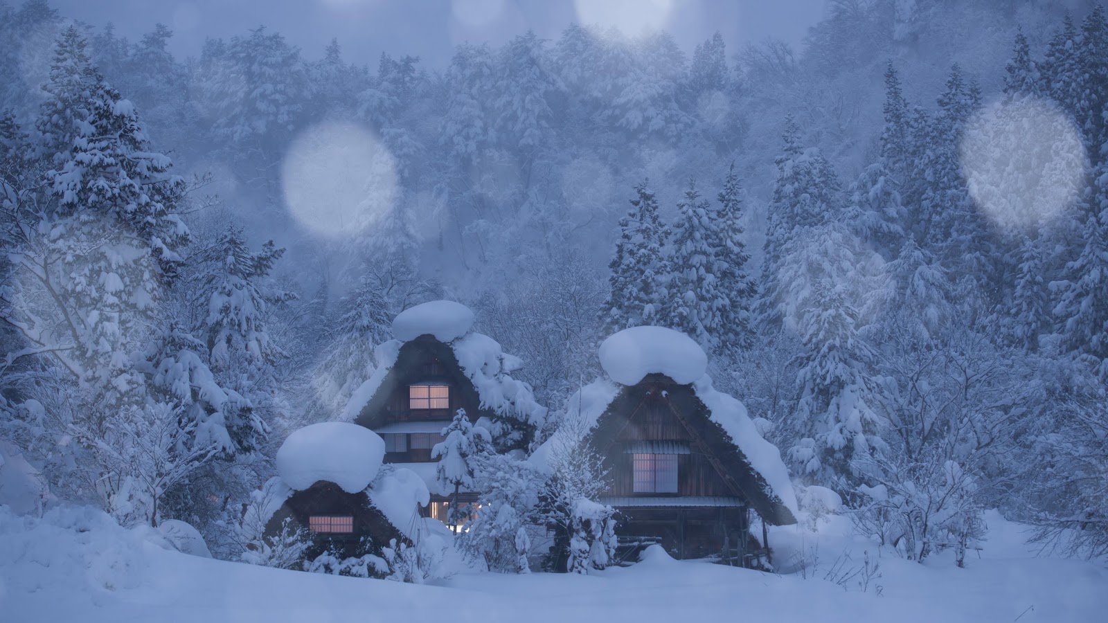 Winter Cottage Wallpaper