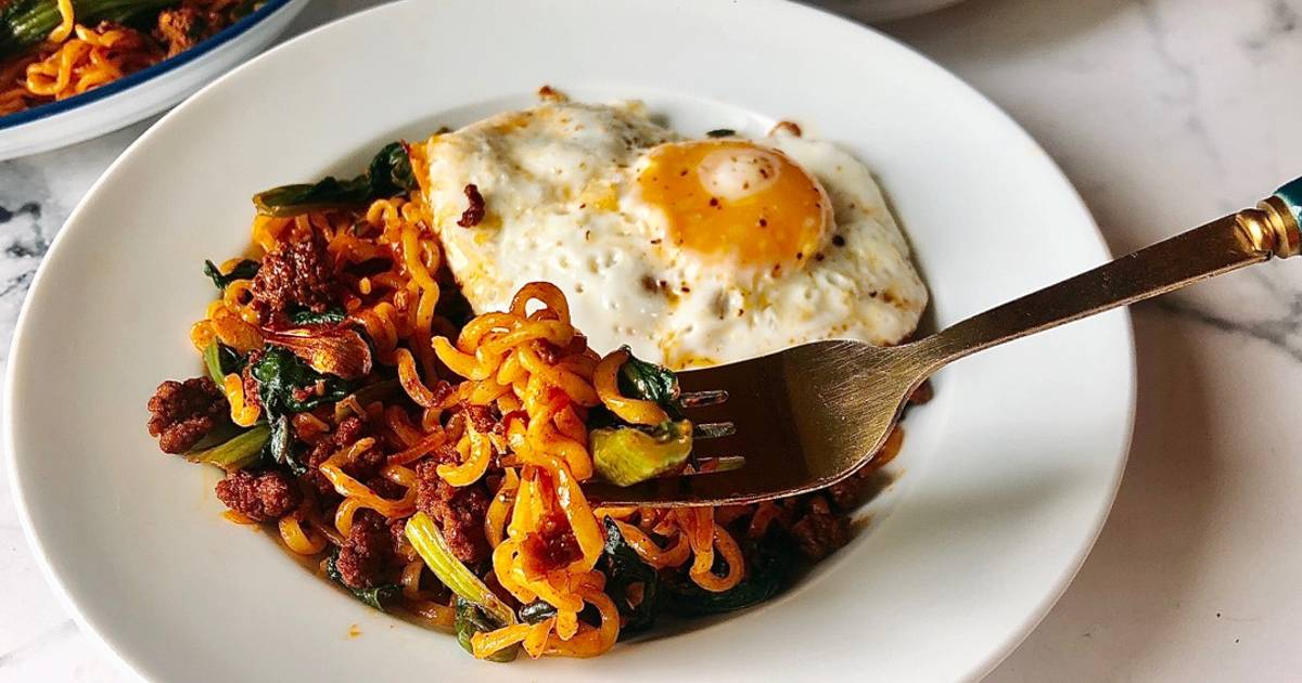 Mì trộn bò bằm cải cay 🍝