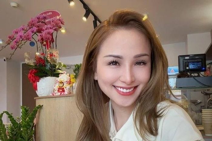 Diễm Hương đưa con nhỏ về Việt Nam, tiết lộ điều lo lắng nhất - Báo Tri thức &amp; Cuộc sống