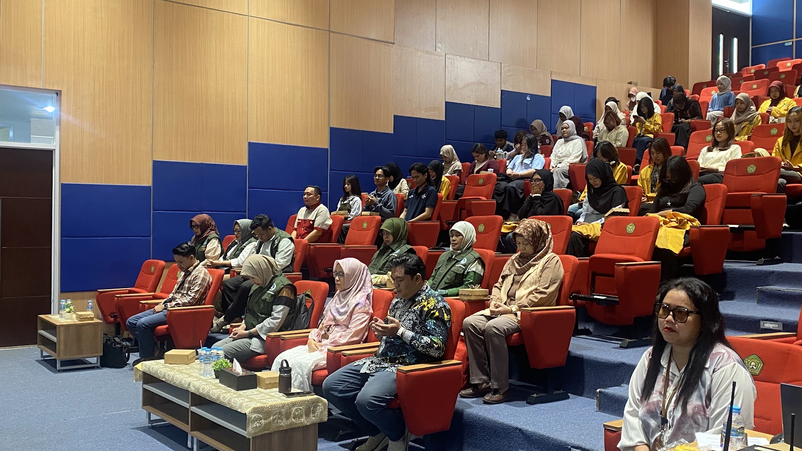Pemaparan Materi oleh dr. Yenny, Sp.KJ