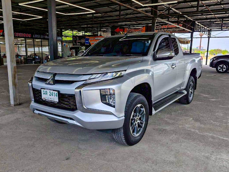 MITSUBISHI TRITON