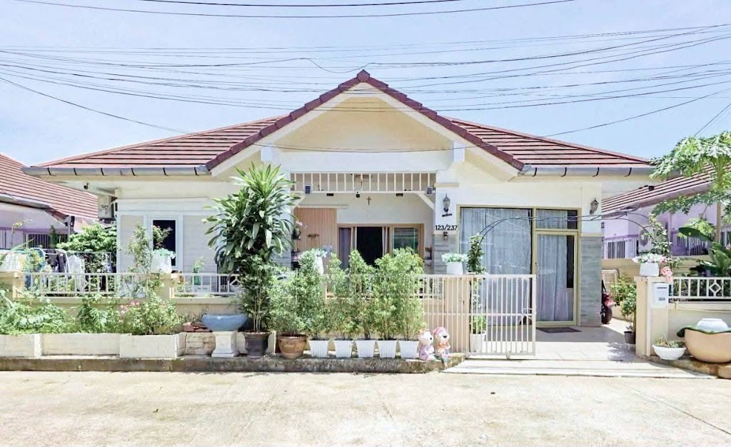 หมู่บ้านบางทองเลคไซด์ · กะทู้