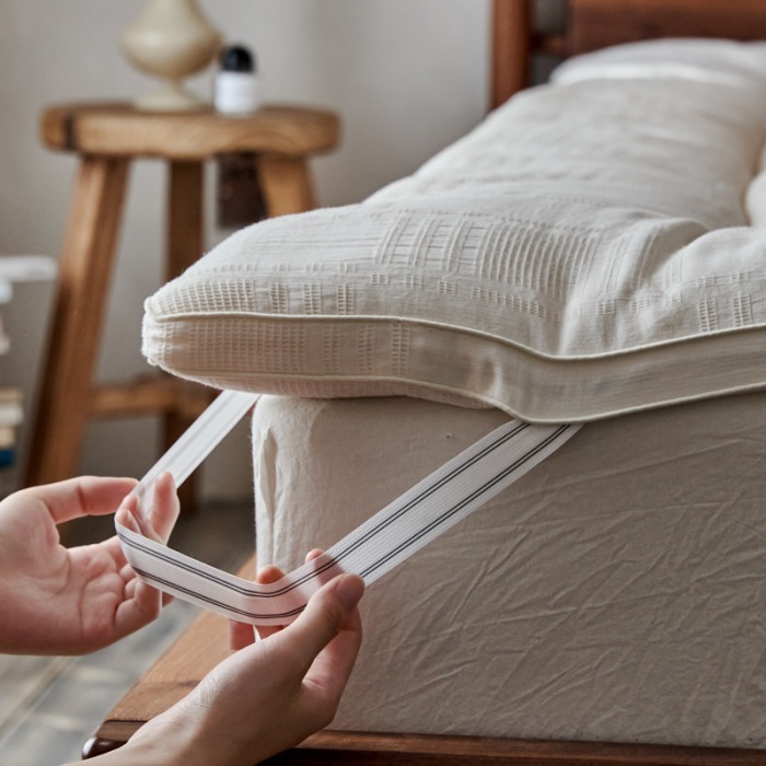 Waffle Piqué Mattress Topper made of pure cotton