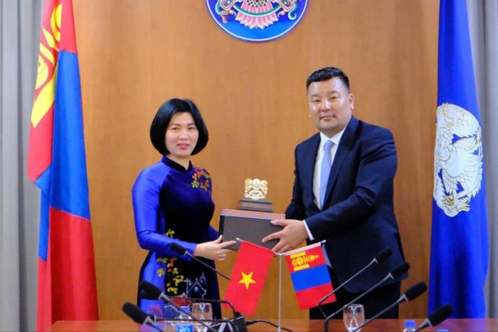 Hà Nội tăng cường quan hệ hữu nghị và hợp tác với thành phố Ulaanbaatar, Mông Cổ - Đài Phát thanh và truyền hình Hà Nội