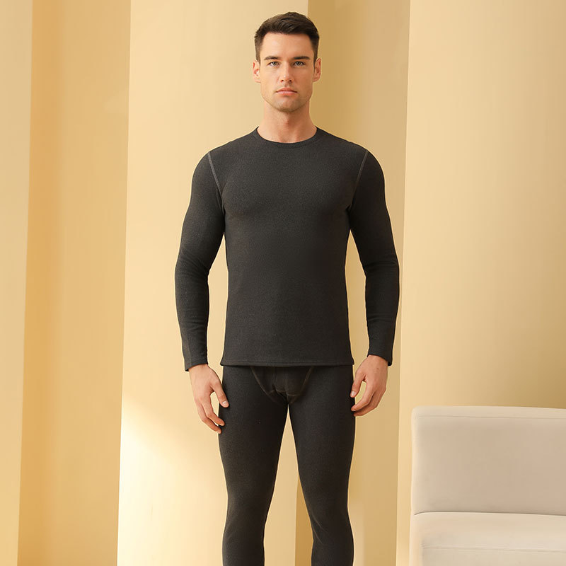 Thermal underwear set made of wool and silk
