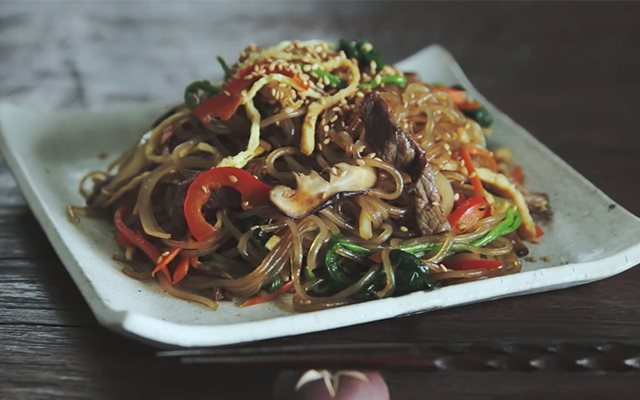 Miến Trộn Kiểu Hàn Hấp Dẫn
