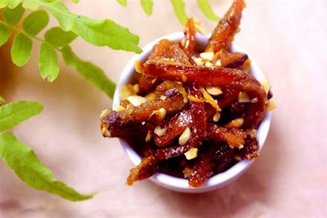 Mứt Chuối Xào Gừng