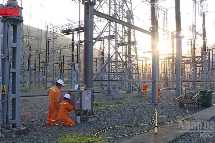 Bộ Công Thương đề xuất điều chỉnh khung giờ cao điểm trong tính giá điện - Báo Nhân Dân