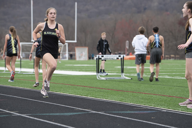 Photo from MS: Track & Field of Sarah Dinkel