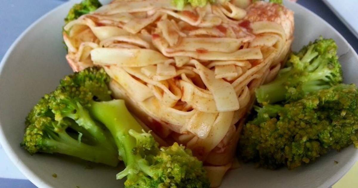 Mì gà sốt cà chua