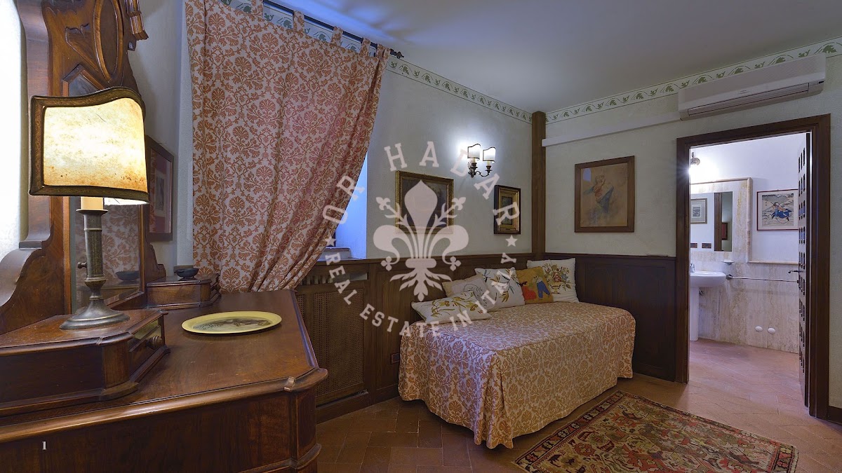 קסטלו דלי סטנדארדי (Castello degli Stendardi) — 29