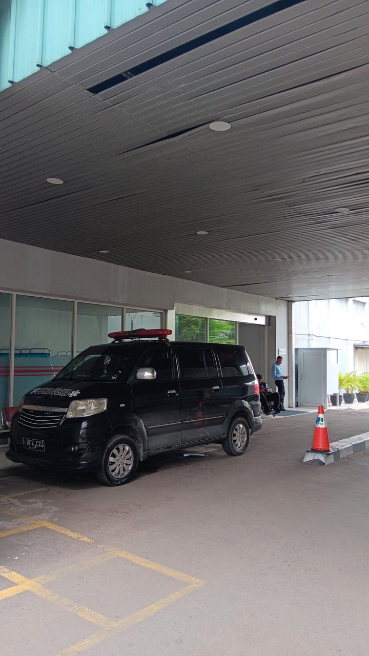 Ambulans 2 - Unit Transport Pasien