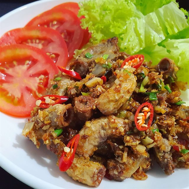 Lòng Heo Chiên Sả Ớt