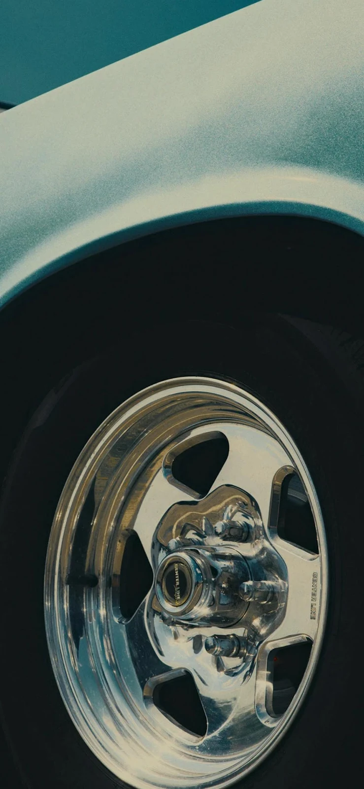 Polished Chrome Classic Car Wheel - Automotive Detail Photography Full HD iPhone Wallpaper (1090x2360)