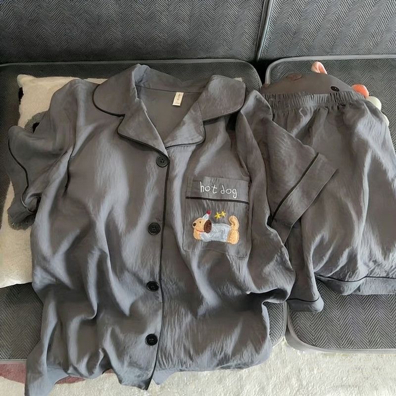 Lightweight men's pajamas, short-sleeved, with button placket