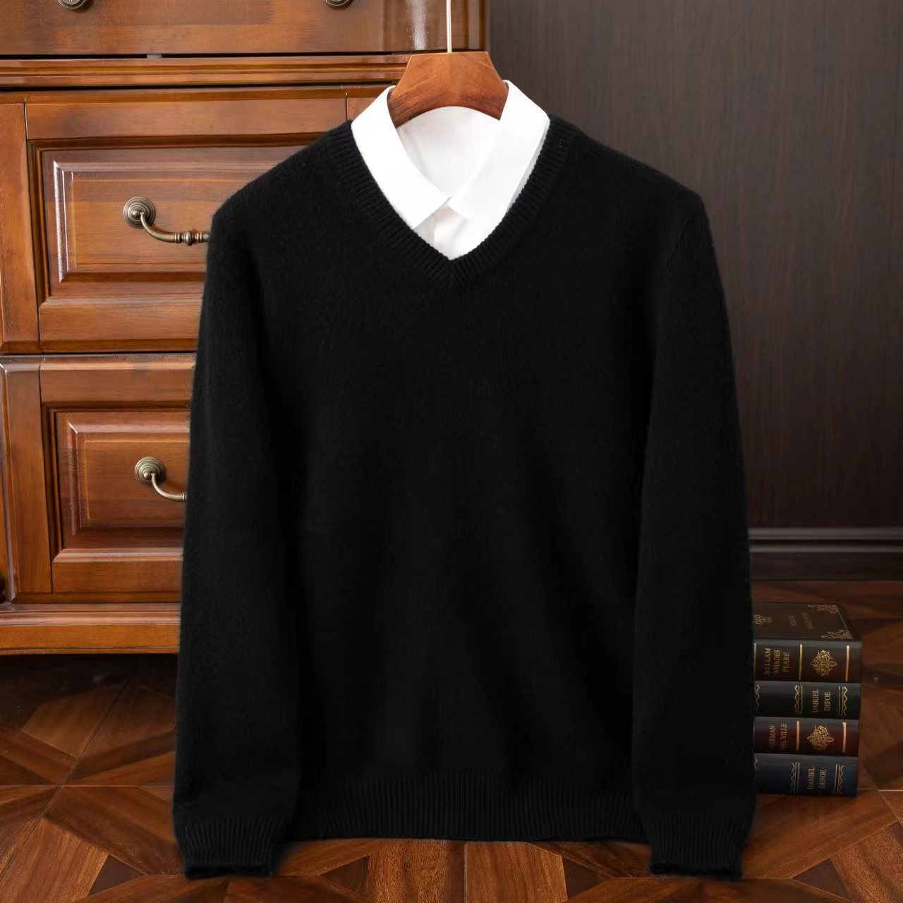 Classic thick men's wool sweater