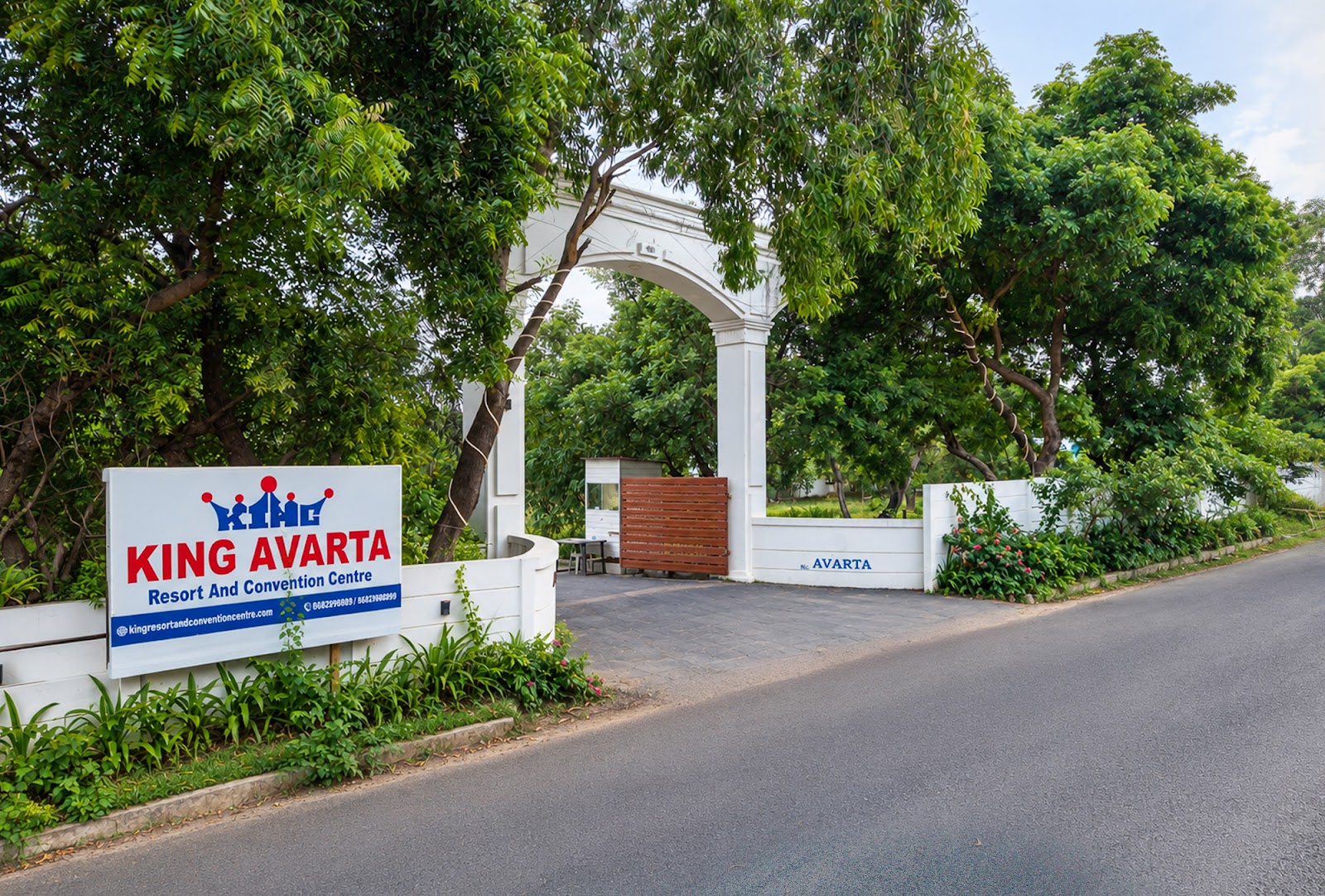 KING Avarta Resort
