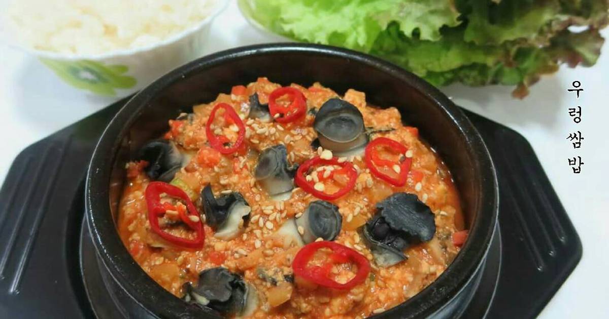 Ốc sốt rau củ 우렁쌈밥