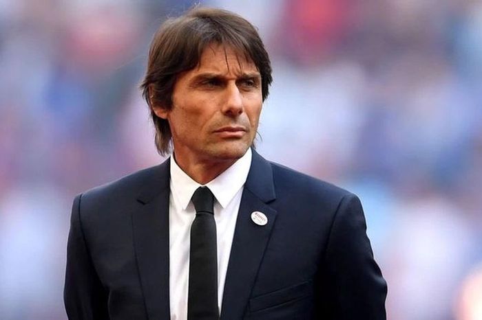 HLV Conte có thể phải chấp nhận giảm sâu lương để dẫn dắt đội tuyển Italia - Đài Phát thanh và truyền hình Hà Nội