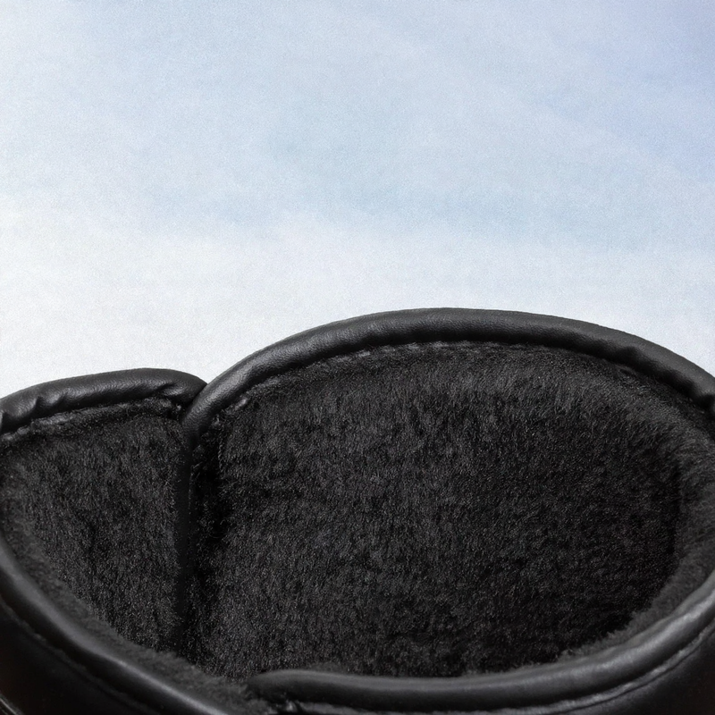 Insulated Men's Winter Boots for Outdoor Activities