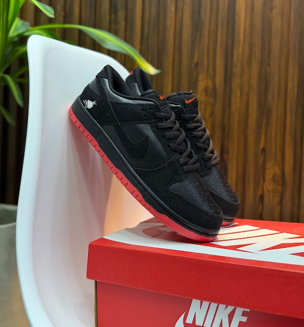 Nike SB Black Pigeon